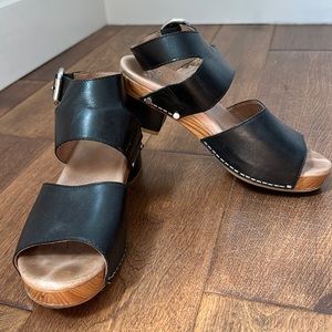 Dansko clog sandals size 37